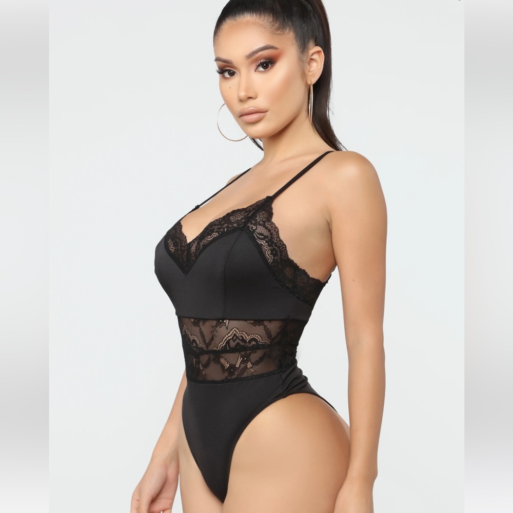 Fashion Nova One Kiss Bodysuit